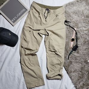 Patagonia New Condtion Hiking Pants